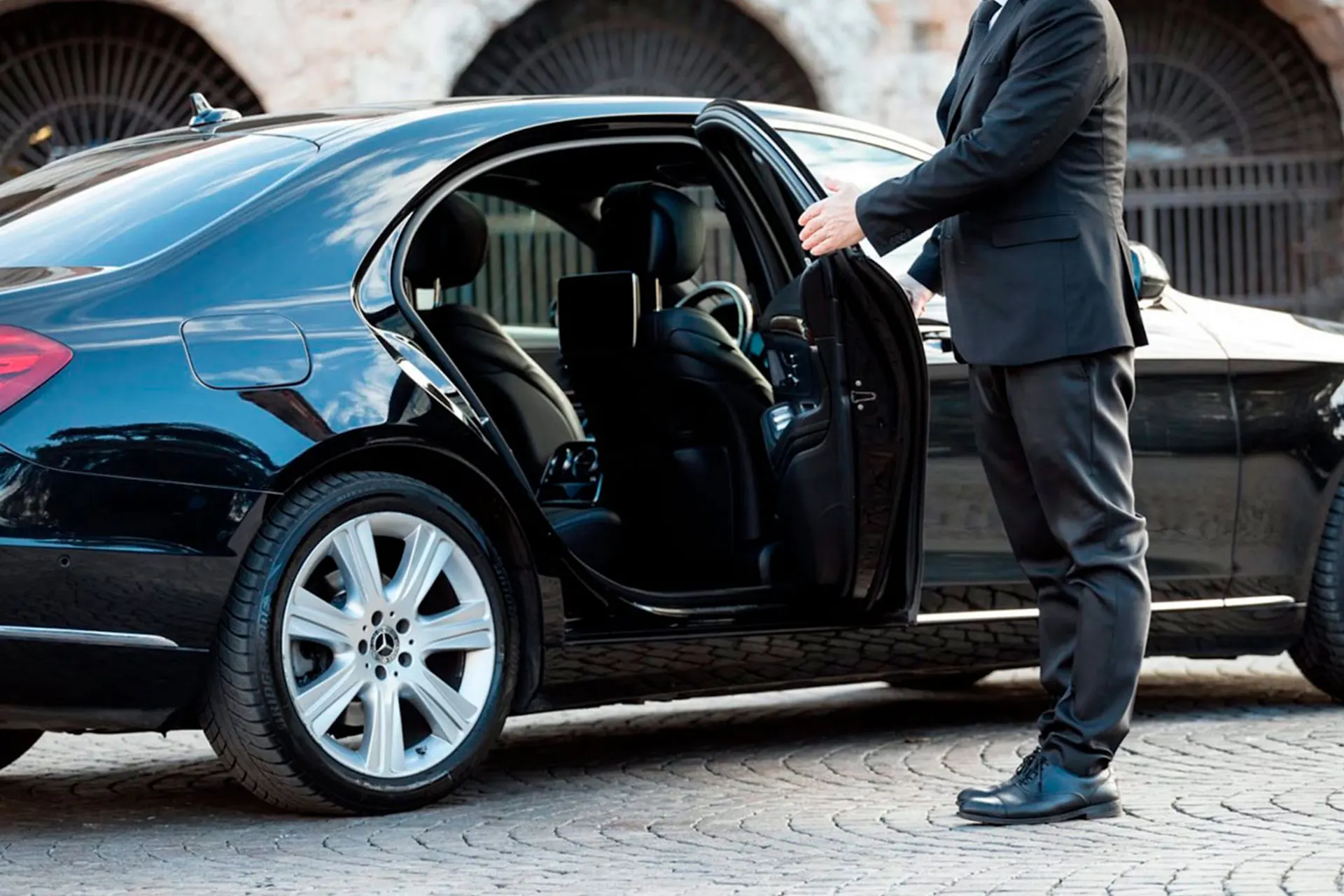 taxi geneva luxury