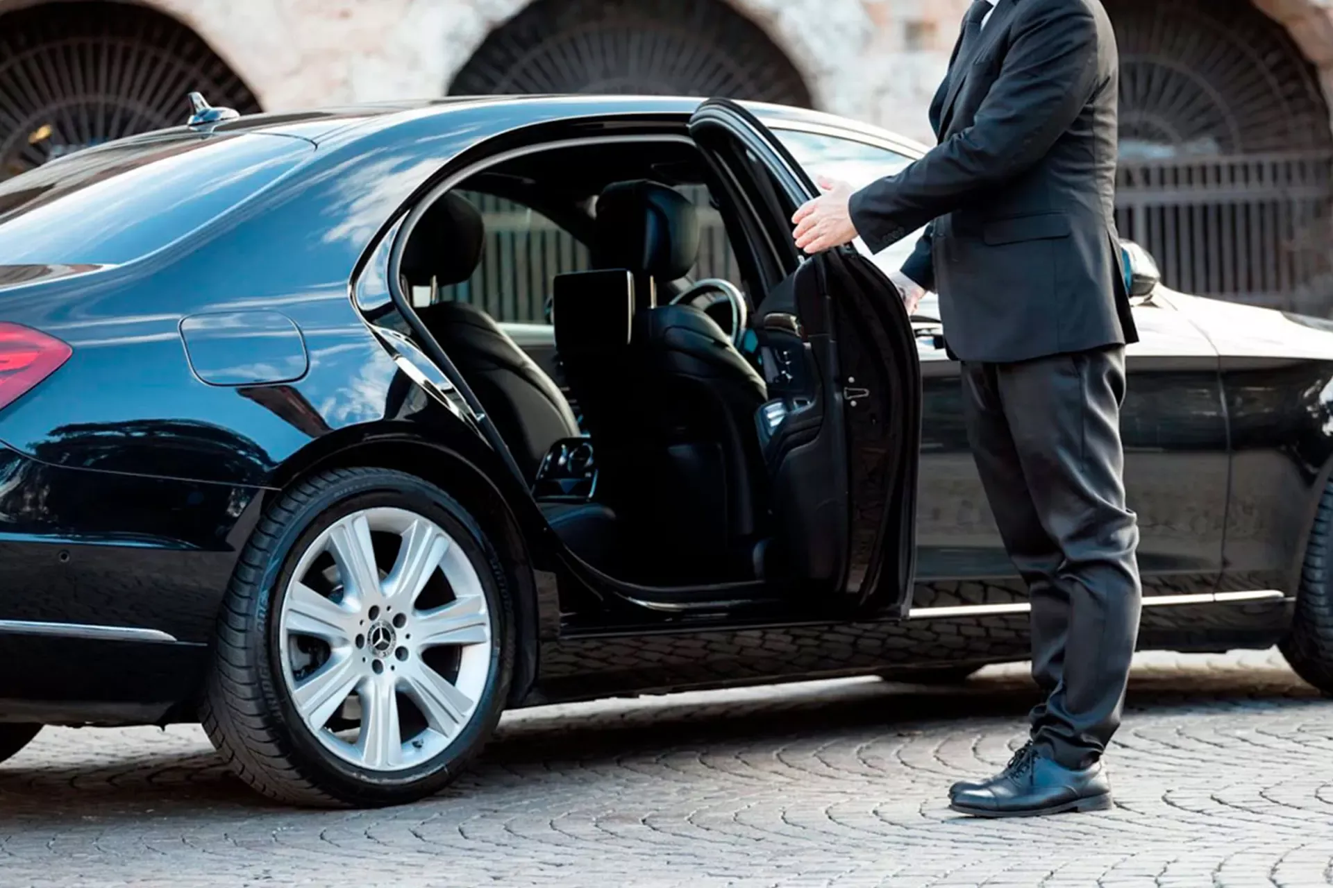 taxi geneva luxury